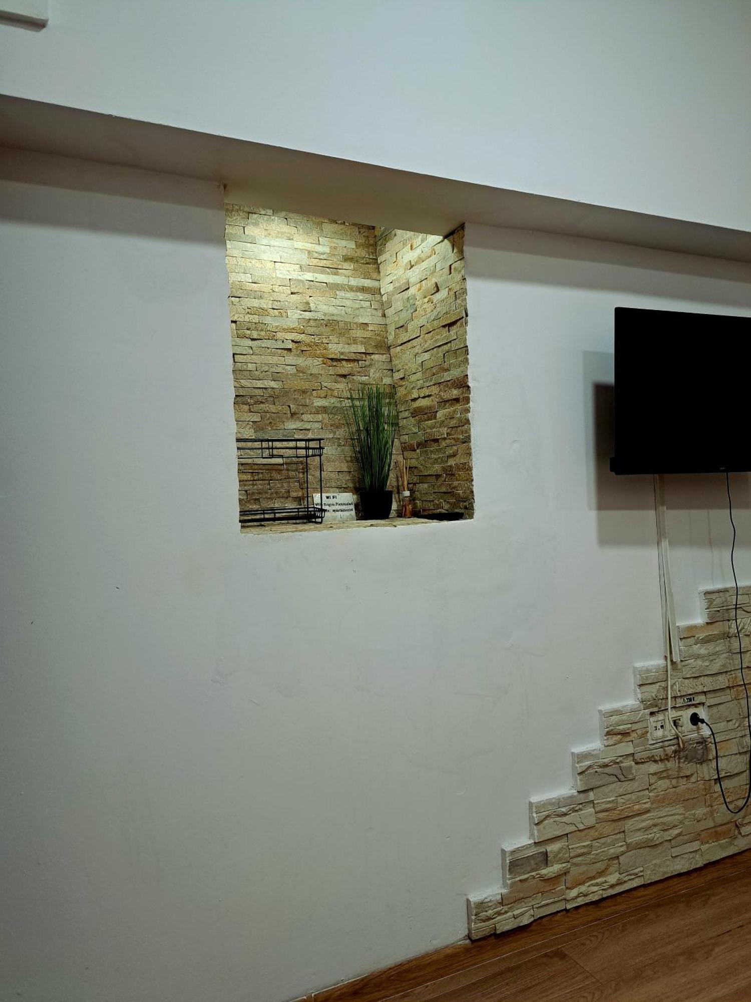 Regim Hotelier Pietonala Oradea Exterior foto