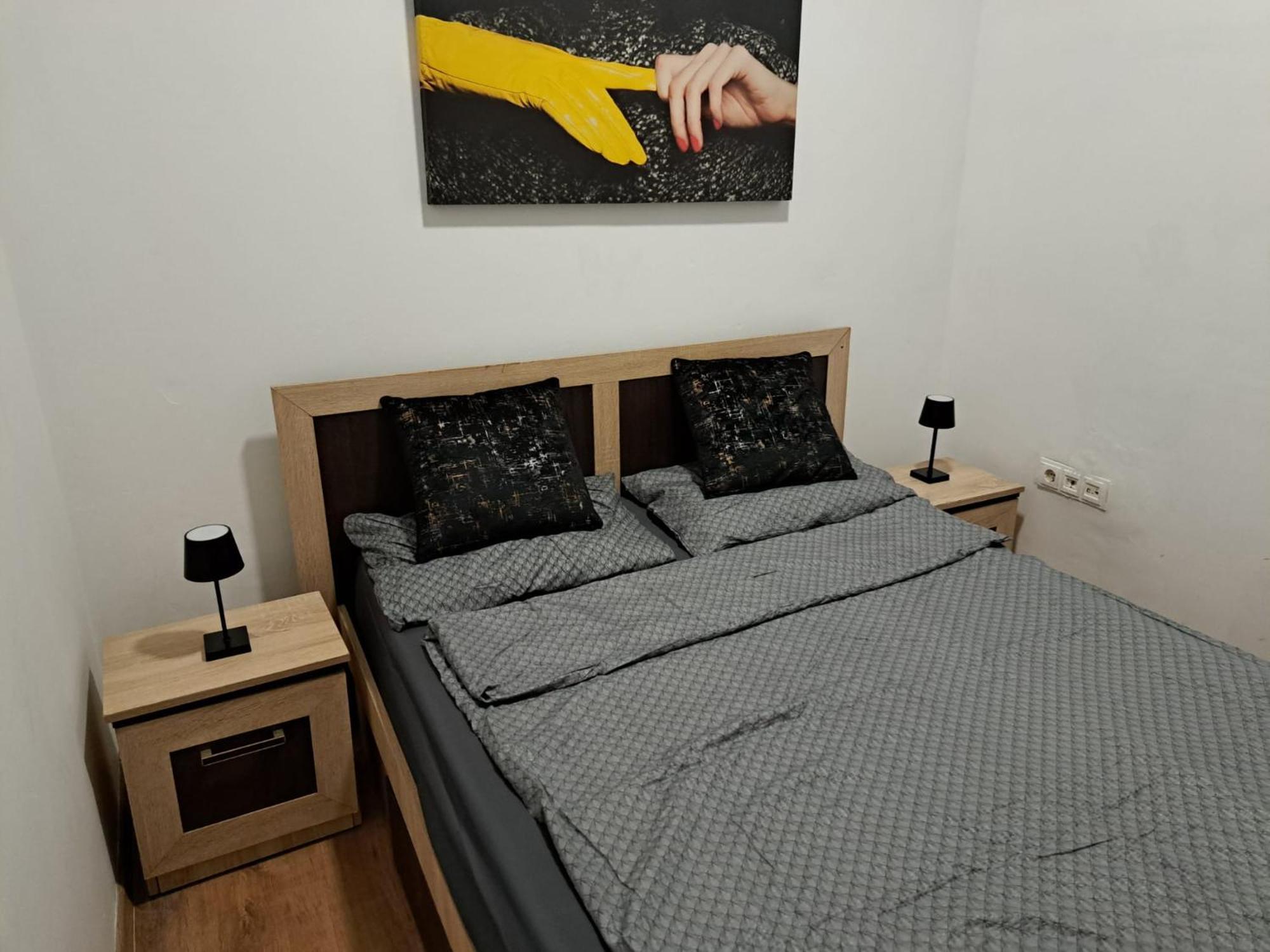 Regim Hotelier Pietonala Oradea Exterior foto