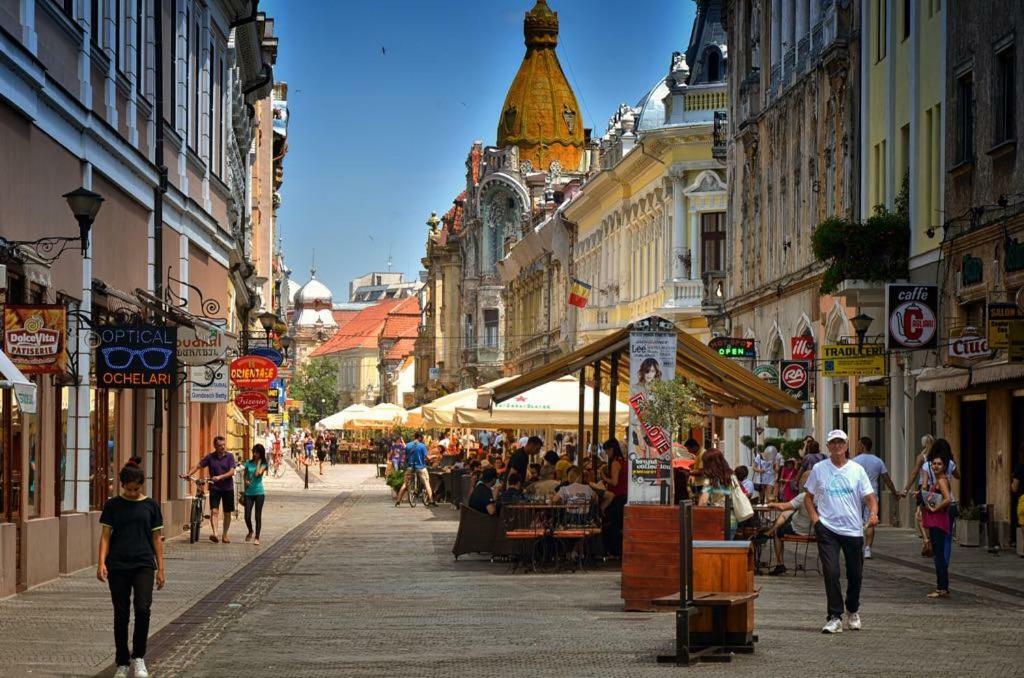 Regim Hotelier Pietonala Oradea Exterior foto